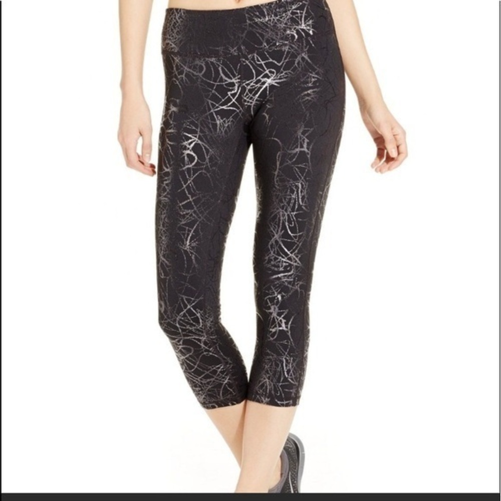 Ideology Black Capris Leggings w Silver Graffiti